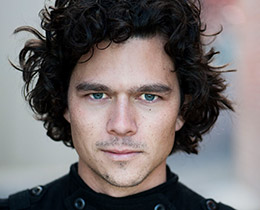 WAAPA Acting graduate - Luke Arnold