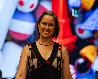 Dr Vahri McKenzie